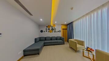 Presidential Room | Peralatan tempat tidur hipoalergenik, katil lipat simpan/tambahan