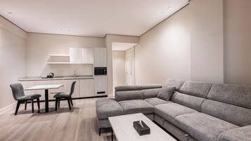 Televisión LCD 55 pulgadas con canales de televisión vía satélite