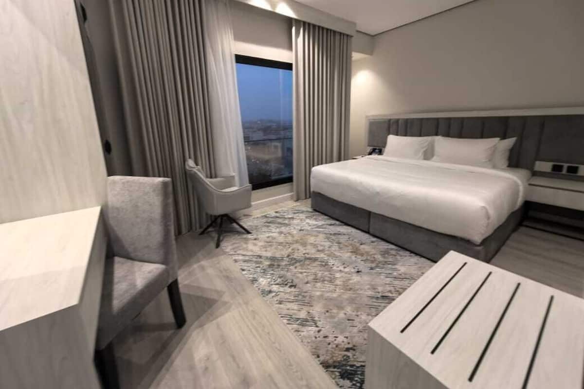 Premium Suite | Egyptian cotton sheets, premium bedding, memory-foam beds, minibar