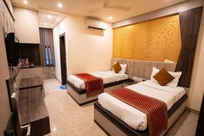 Deluxe Twin Room | Free WiFi - JS Residency (Varanasi)