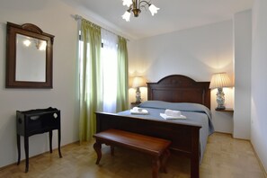 Iron/ironing board, internet, bed sheets - Two-story holiday home for in Valica (Valica)