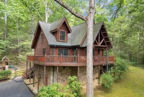 Exterior - Black Bearry Hill by Beyond Expectations: Dog-Friendly 3BR Cabin w/ Hot Tub (Sevierville)