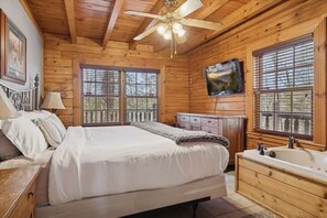 3 bedrooms, WiFi, bed sheets - Black Bearry Hill by Beyond Expectations: Dog-Friendly 3BR Cabin w/ Hot Tub (Sevierville)