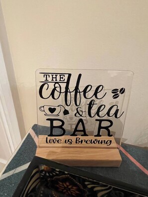 Room, 1 Bedroom, City View | Miscellaneous - Room-bright Spacious Double Ensuite in S (London)