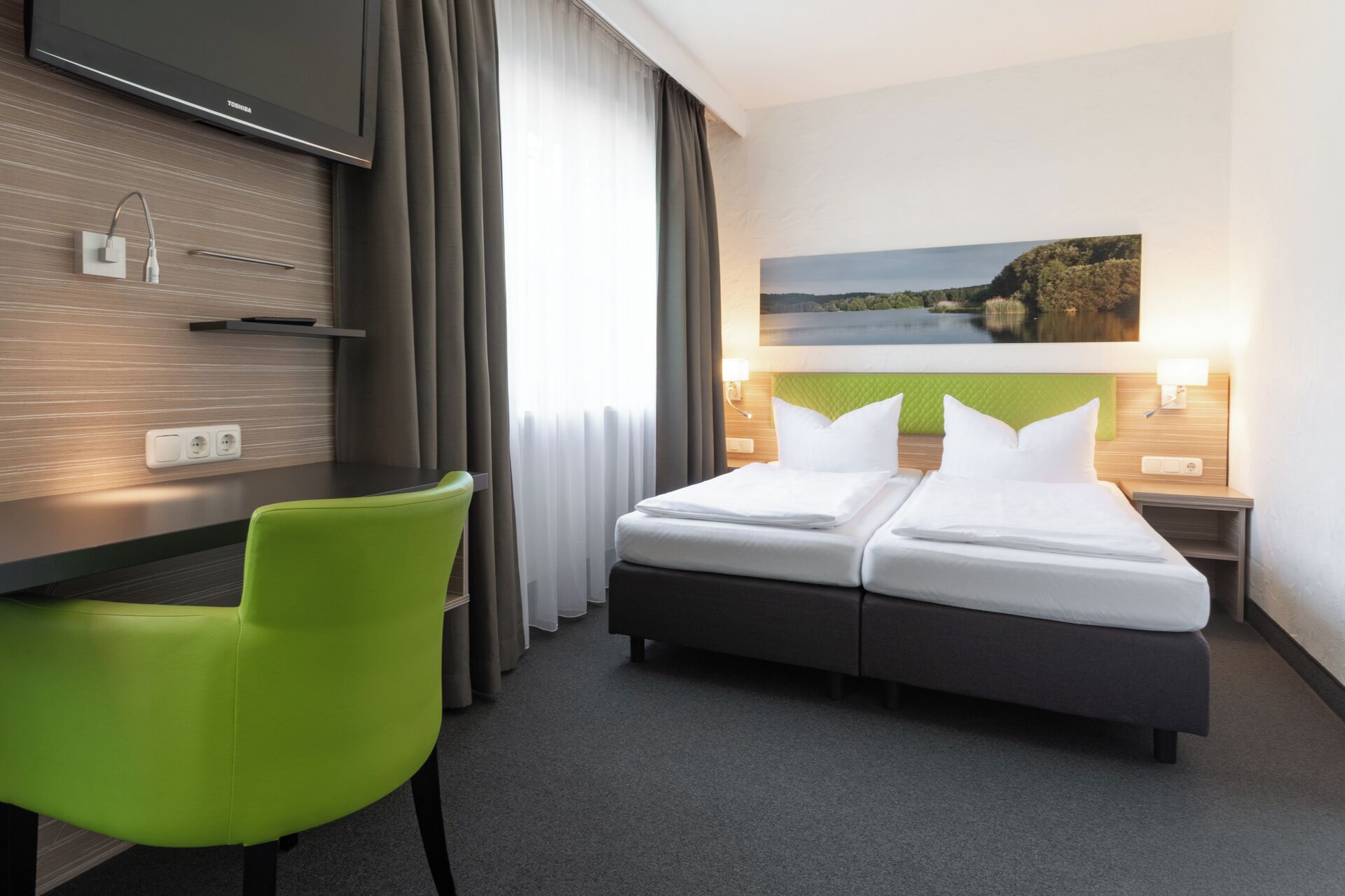 Free WiFi, bed sheets