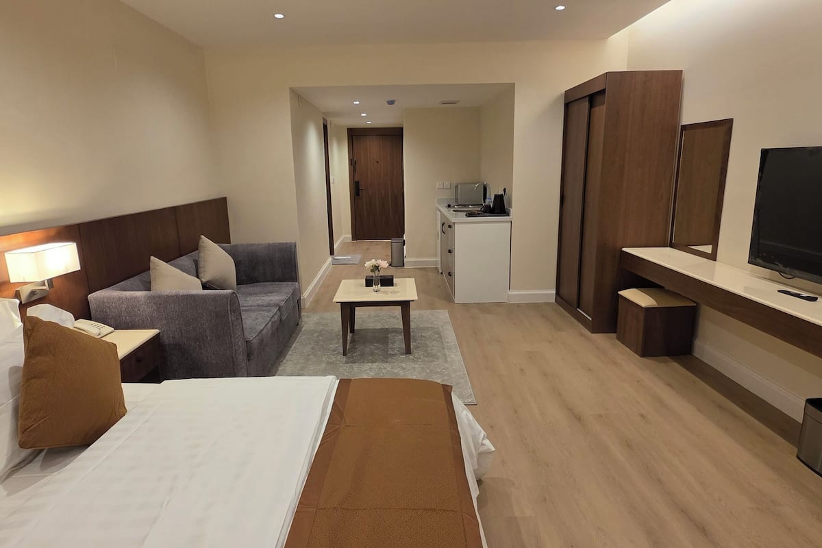 In-room safe, iron/ironing board, free WiFi