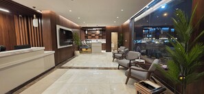 Reception - Pestana services partments 6   (Al Quwaiiyah)