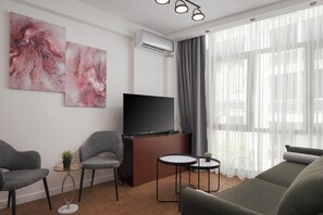 Smart TV - Syntagma Mitropoleos Residence (Athens)