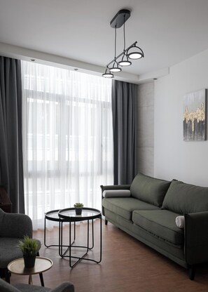 Smart TV - Syntagma Mitropoleos Residence (Athens)