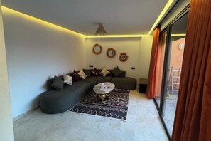 Living area - Elegant 1 bedroom apartment in Marrakech - Comfort, quiet & free parking (Marrakech)