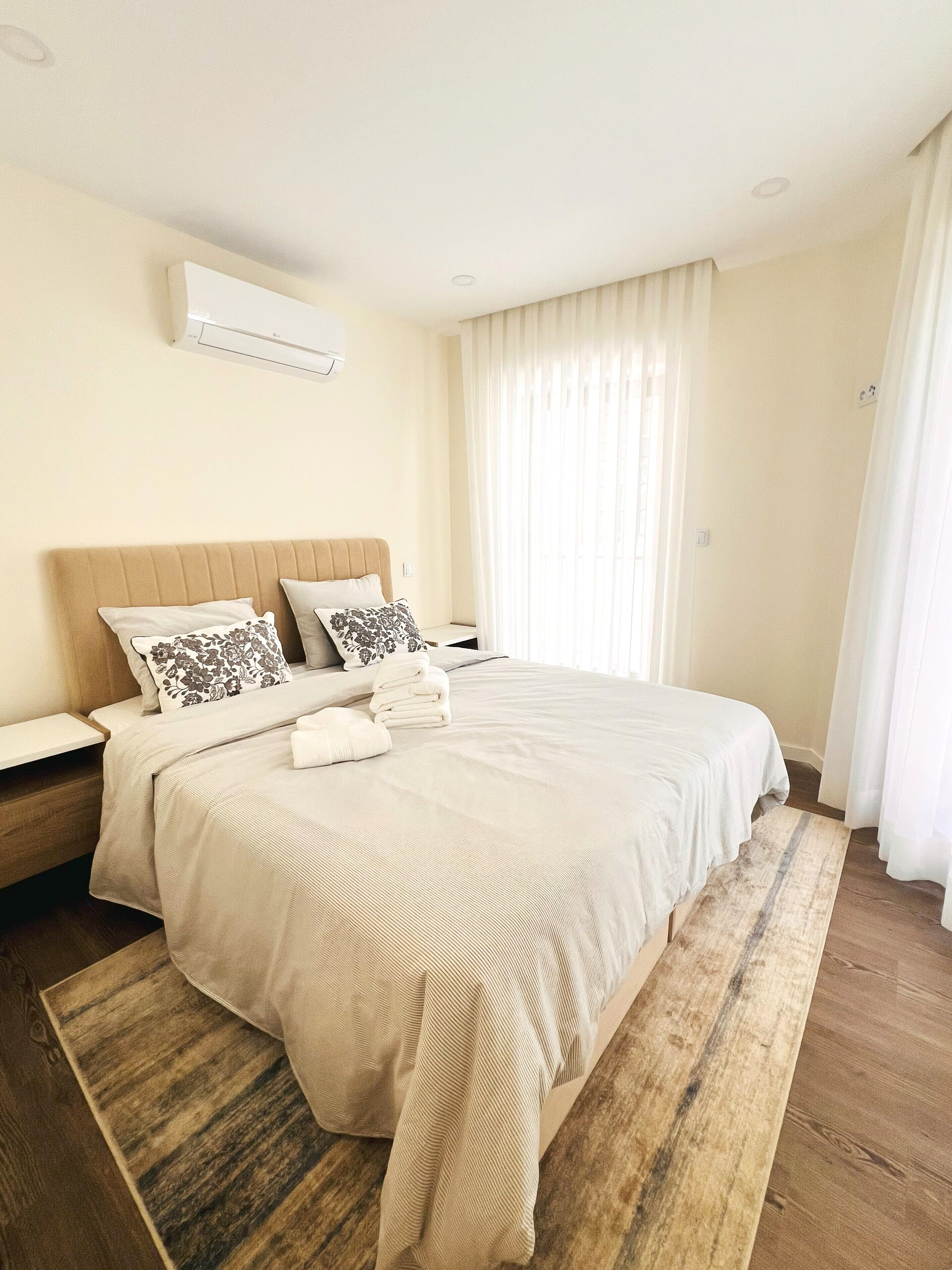 Iron/ironing board, free WiFi