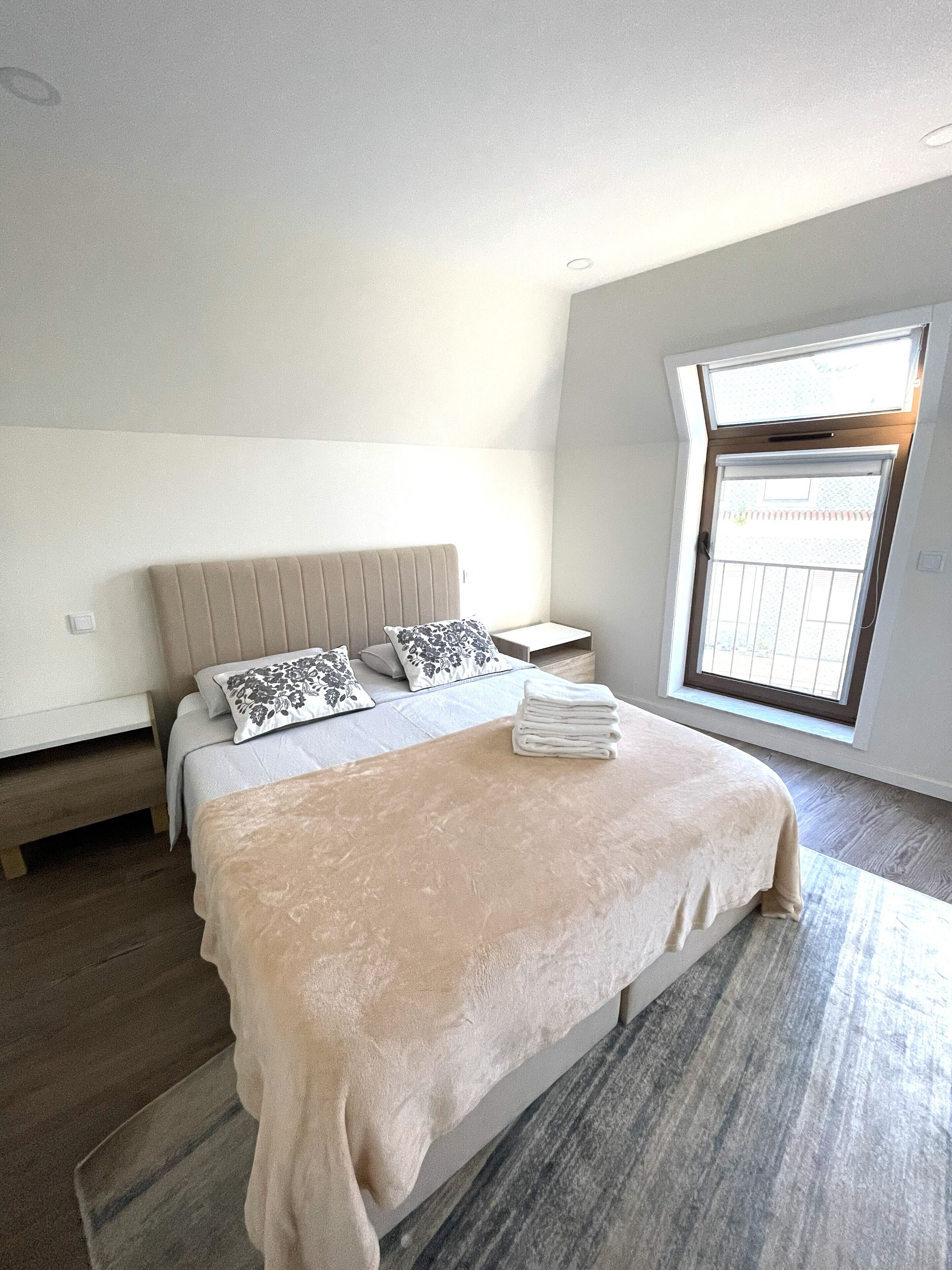 Iron/ironing board, free WiFi