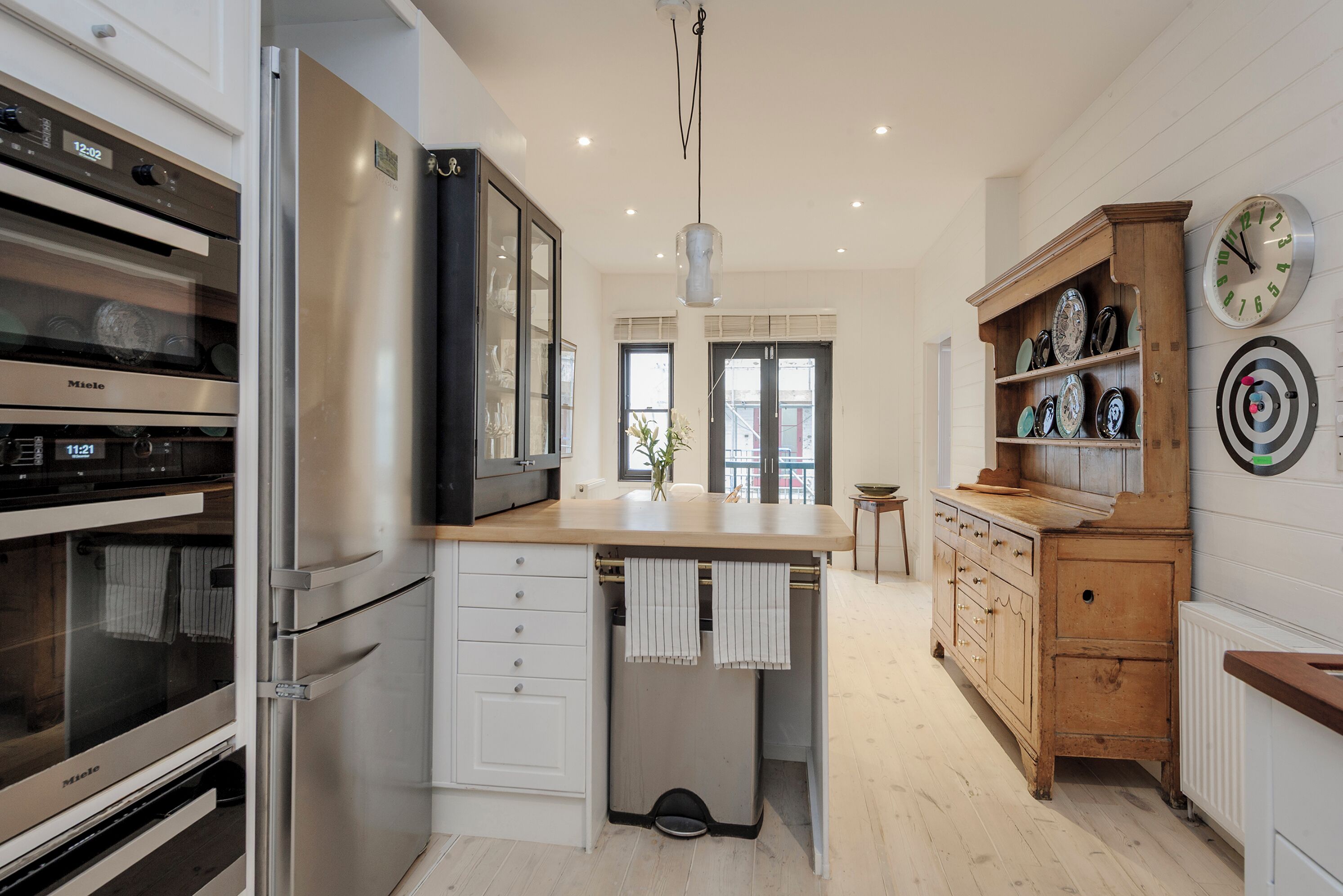 Fridge, microwave, dishwasher, toaster