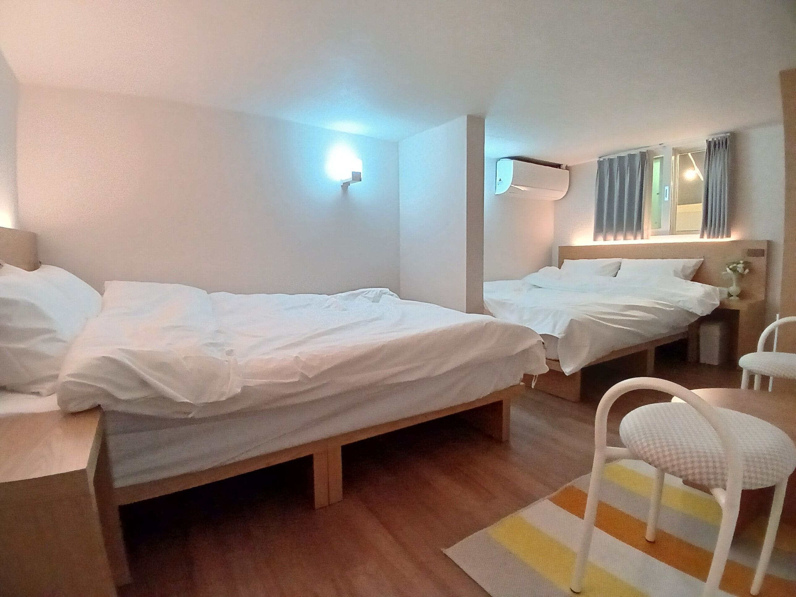 Firemannsrom – royal, spabadekar, byutsikt | Individuelt dekorert, wi-fi (inkludert) og sengetøy