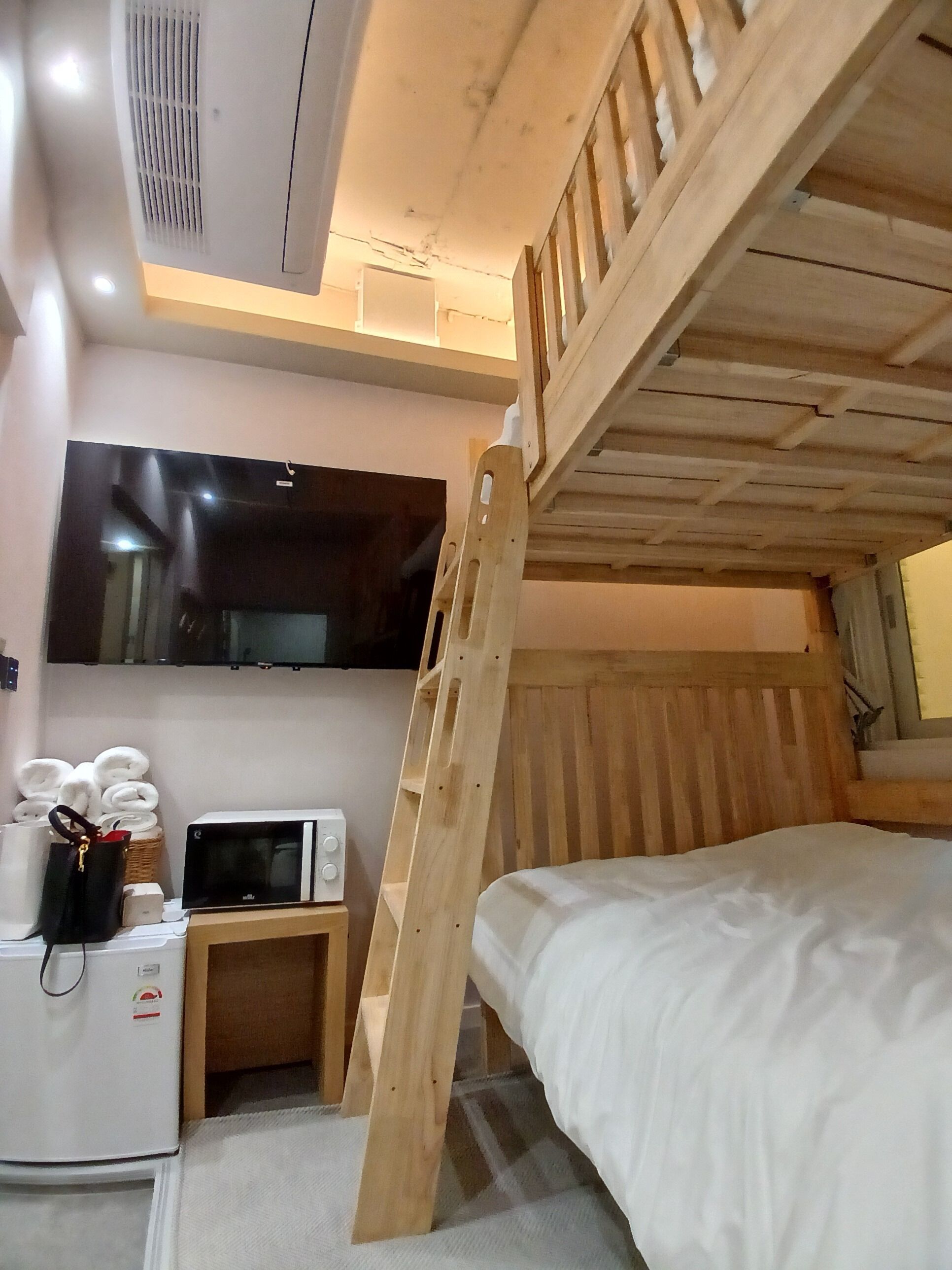 Firemannsrom – signature, spabadekar, byutsikt | Individuelt dekorert, wi-fi (inkludert) og sengetøy