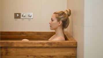 Chambre Double Deluxe, vue ville | Salle de bain