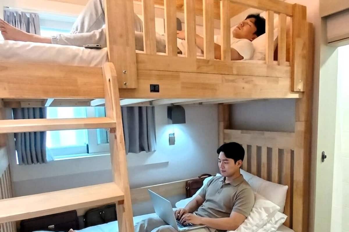 舒適雙床房, 熱水浴缸, 城市景 | 獨特設計、免費 Wi-Fi、床單