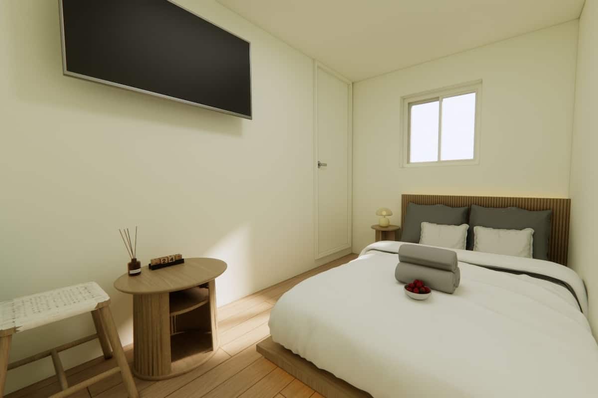 Deluxe Double Room, City View | Free WiFi