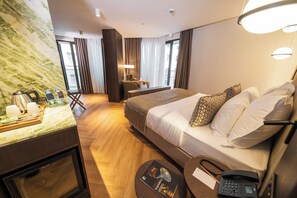 Egyptian cotton sheets, premium bedding, minibar, in-room safe - Rayelin Hotel Taksim (İstanbul)