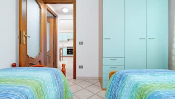 Bügeleisen/Bügelbrett, WLAN, Bettwäsche