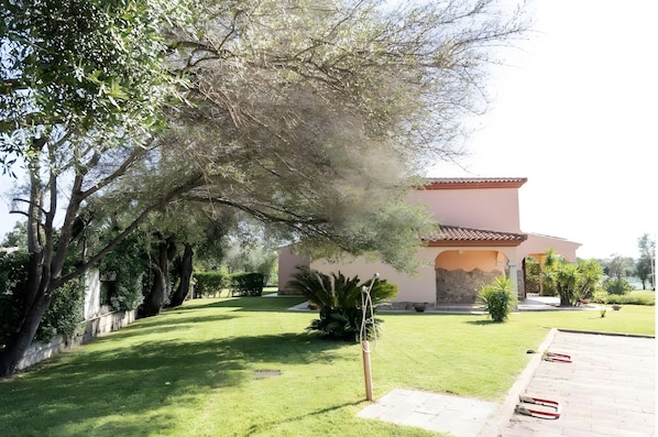 Property grounds - Apartment 'Sardegnadream 7' with Private Terrace, Wi-Fi and Air Conditioning (Suaredda-traversa)