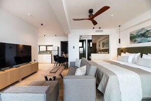 Iron/ironing board, WiFi, bed sheets - SoleLuna 1 | On the Beach | Hot Tub | Smart Home (Kos)