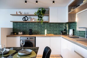 Fridge, oven, coffee/tea maker, cookware/dishes/utensils - SoleLuna 2 | On the Beach | Hot Tub | Smart Home (Kos)