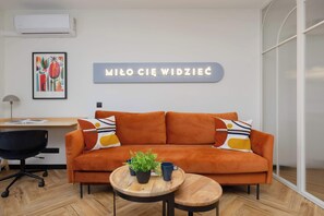 TV, offices - Comfortable Apartment in the Center | Air Conditioning, 2 Bedrooms, Balcony (Warszawa)