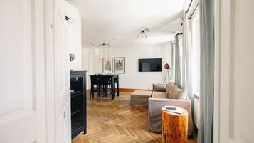 Classic-Apartment, Stadtblick | Wohnbereich