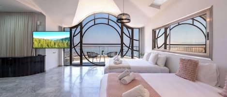 Cuna de viaje, wifi y ropa de cama