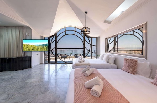 5 bedrooms, travel cot, WiFi, bed sheets