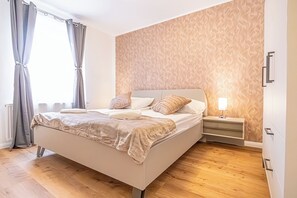Basic Apartment | Iron/ironing board, free WiFi - Amazing 2BR 1LR Apt Near Donaustadt (Vienna)