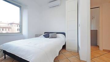 2 Schlafzimmer, BĂŒgeleisen/BĂŒgelbrett, WLAN, BettwĂ€sche