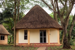 Front of property - Gray Hideaway Resort (Kayunga)