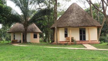 Basic Cottage | Soundproofing, free WiFi