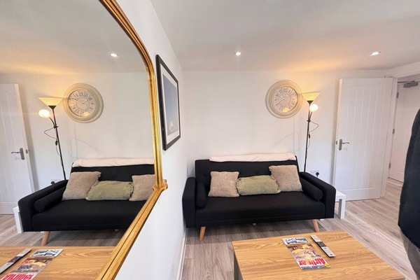 Apartamento, 2 quartos | Sala de estar
