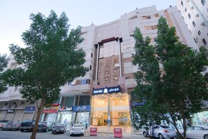 Front of property - Asfour Hotel 02  (Makkah)