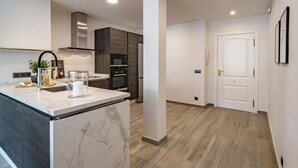 Interior - PR - Stunning Flat Front Line Beach Puerto Banus (Marbella)