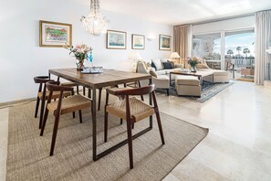 Interior - MA - Elegant Apartment With Sea Views (Marbella)