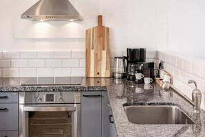 Studio (3 Bedrooms) | Intérieur