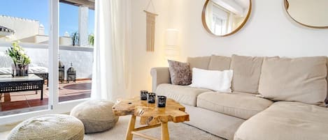 Apartment (3 Bedrooms) | Front of property