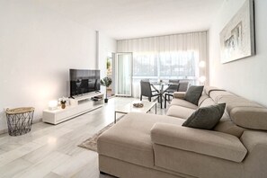Interior - Pr20 - Good Located Flat Puerto Banus (Marbella)
