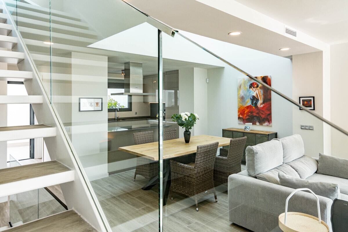 Studio (3 Bedrooms) | Interior