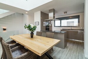 Studio (3 Bedrooms) | Sisätilat