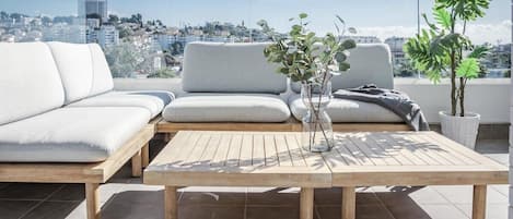 อพาร์ทเมนท์ (2 Bedrooms) | ด้านหน้าที่พัก