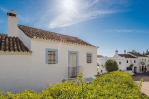 Interior - EN- Cozy Andalusian Style Townhouse in Marbella (Marbella)