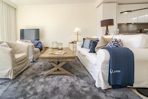 Interior - Ap116 - Casa Aloha I by Roomservices (Marbella)