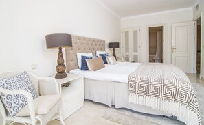 Interior - Ap116 - Casa Aloha I by Roomservices (Marbella)