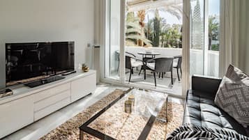 Apartment (1 Bedroom) | Interior
