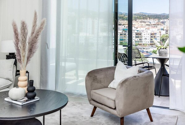 Apartment (2 Bedrooms) | Interior - Inf2.7e- Holiday Home Estepona by Roomservices (Estepona)